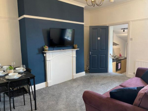 Rawling - Canny 2 bed flat close to Ncle free wifi & parking